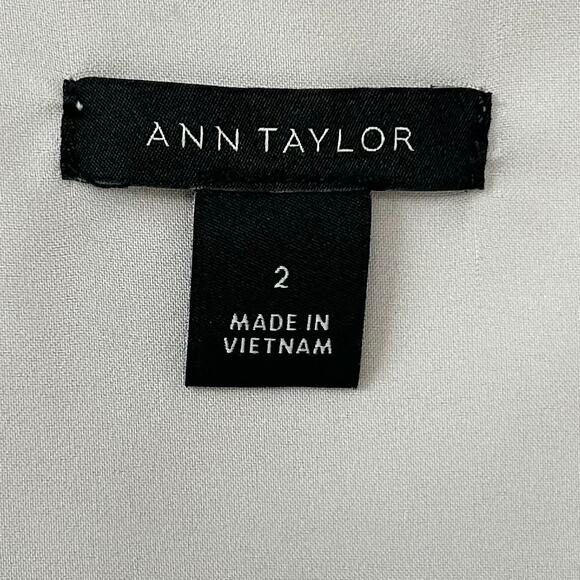 Ann Taylor Linen Blend Sleeveless Belted Midi V-Neck Shirtdress - Picture 7 of 8